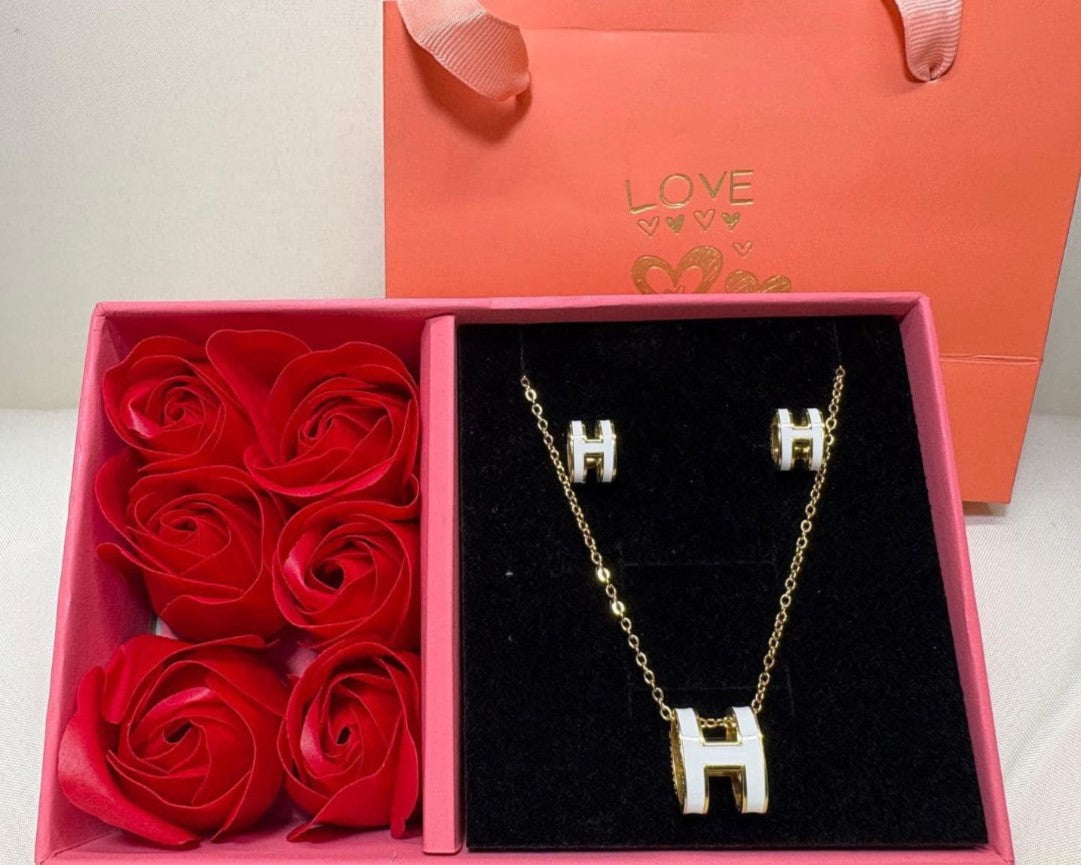 H Jewelry