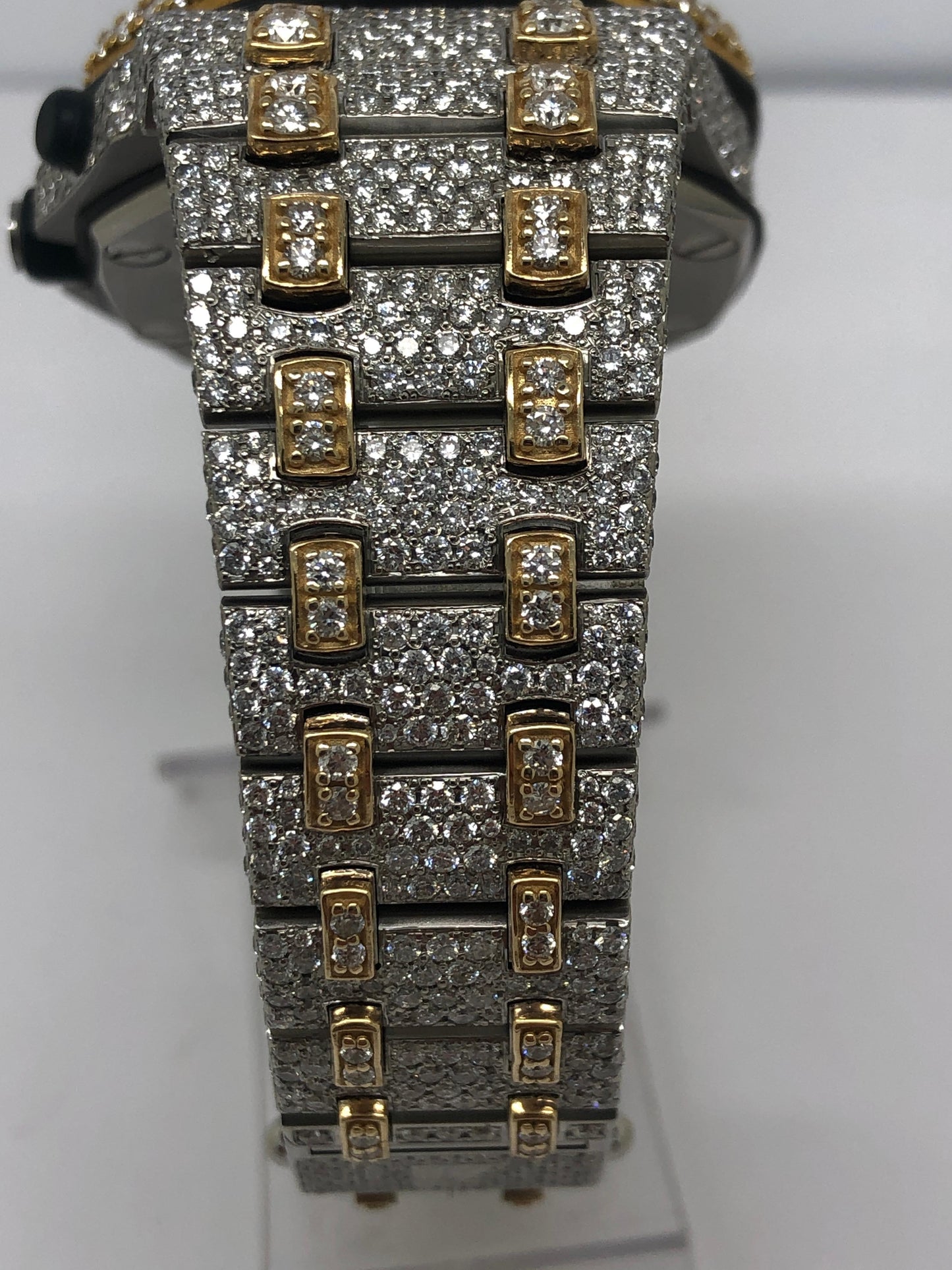 Audemars Piguet Offshore Customized VS1 Diamond Watch